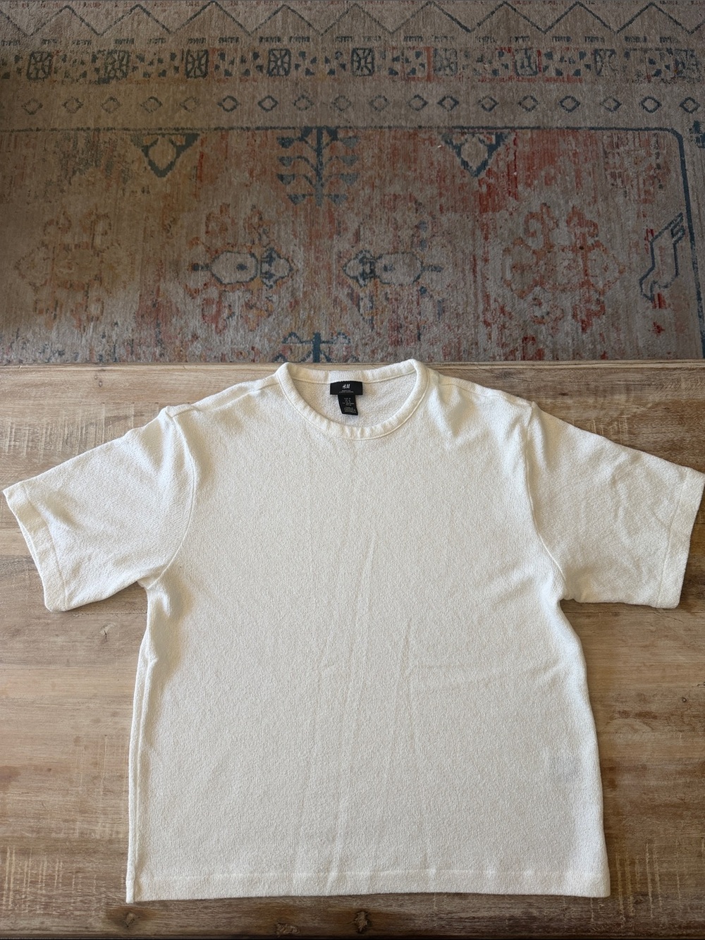 Size M H&M Men's Cream Short-Sleeve Textured Crewneck Tee